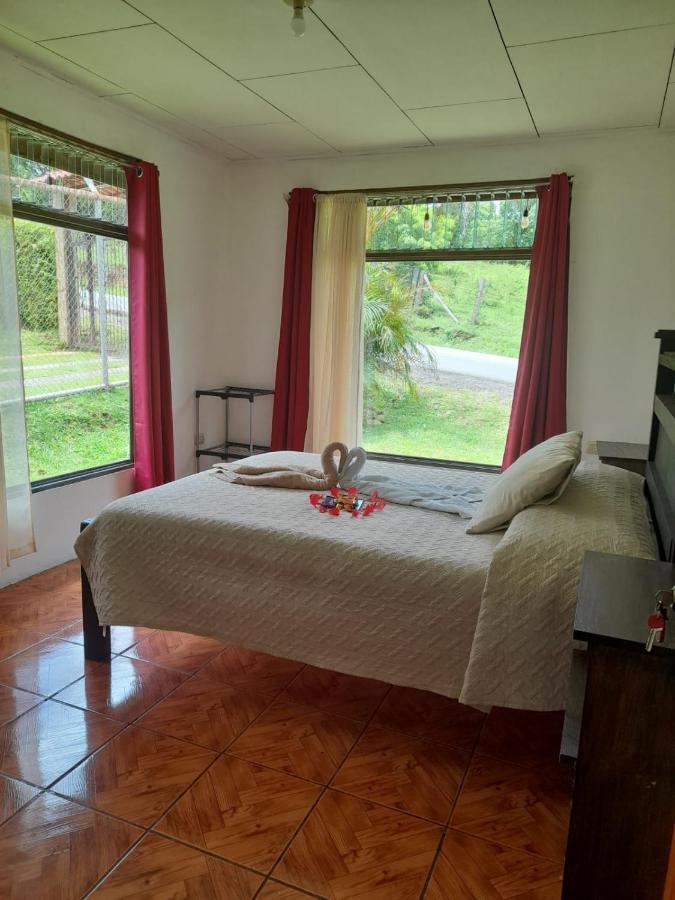 Twin Palms Lodge Monteverde 외부 사진